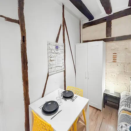Le Cocon, Cour Privee, Wifi, Halles, Hopital Tours